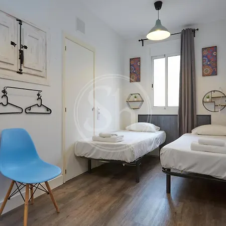 Comodo Apartamento En Poble Sec Barcelona Exterior photo